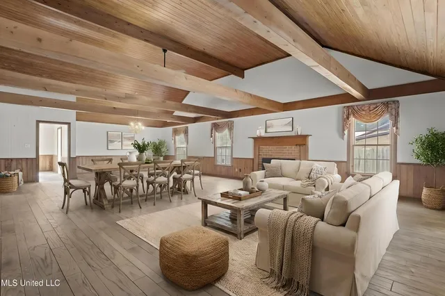 $389,000 | 1921 Kingslea Drive, Gautier, MS 39553