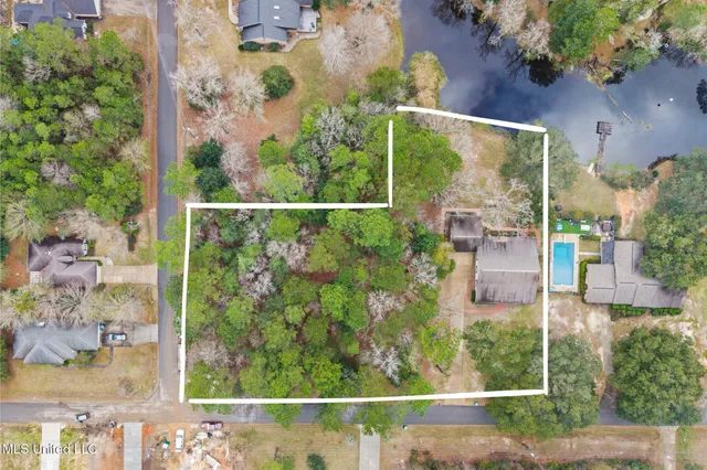 $389,000 | 1921 Kingslea Drive, Gautier, MS 39553