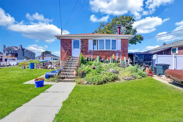 $550,000 | 3354 Murdock Avenue, Oceanside, NY 11572