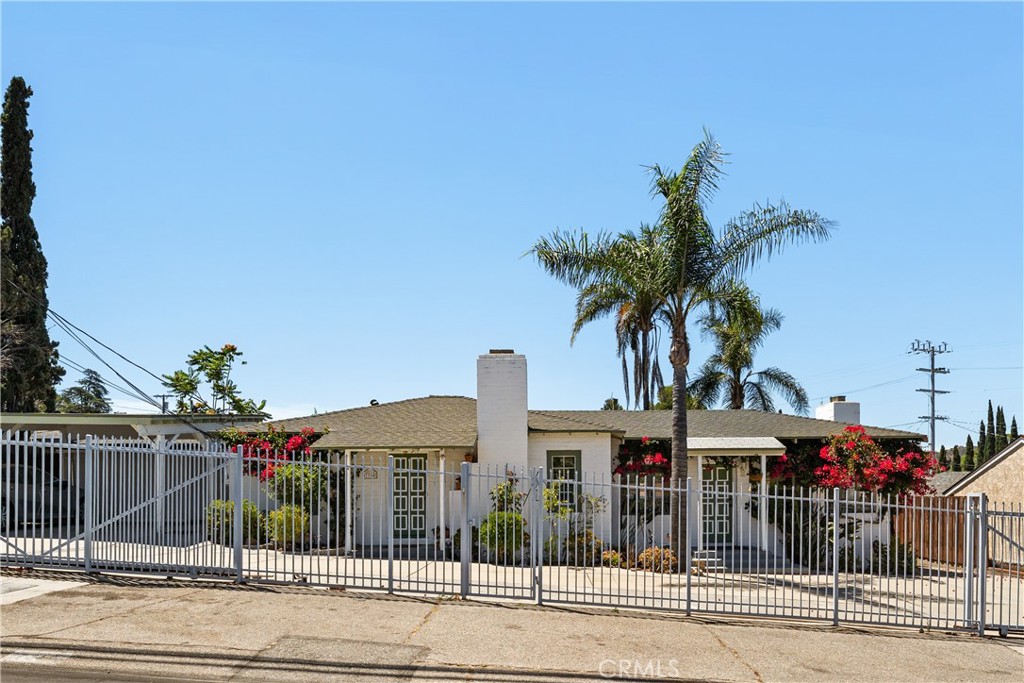 7314 Summitrose Street Tujunga, CA 91042 - Photo 2 of 19