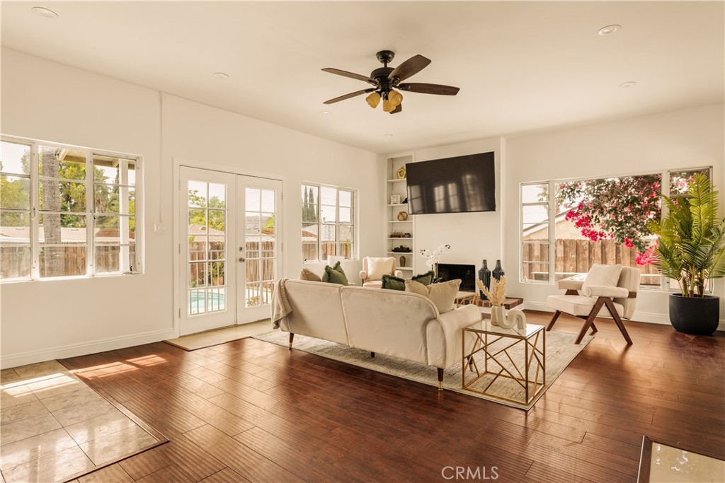 7314 Summitrose Street Tujunga, CA 91042 - Photo 3 of 19