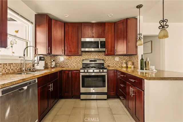 $950,000 | 7314 Summitrose Street, Tujunga, CA 91042