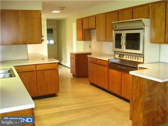 4180 Stump Road Doylestown, PA 18902 - Photo 3 of 10