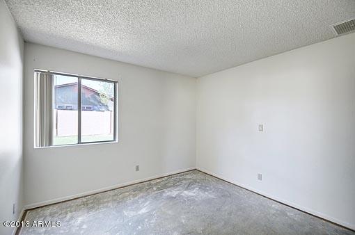 4212 East Hearn Road Phoenix, AZ 85032 - Photo 9 of 15 4212 Hearn RESHOOT_2538bed2