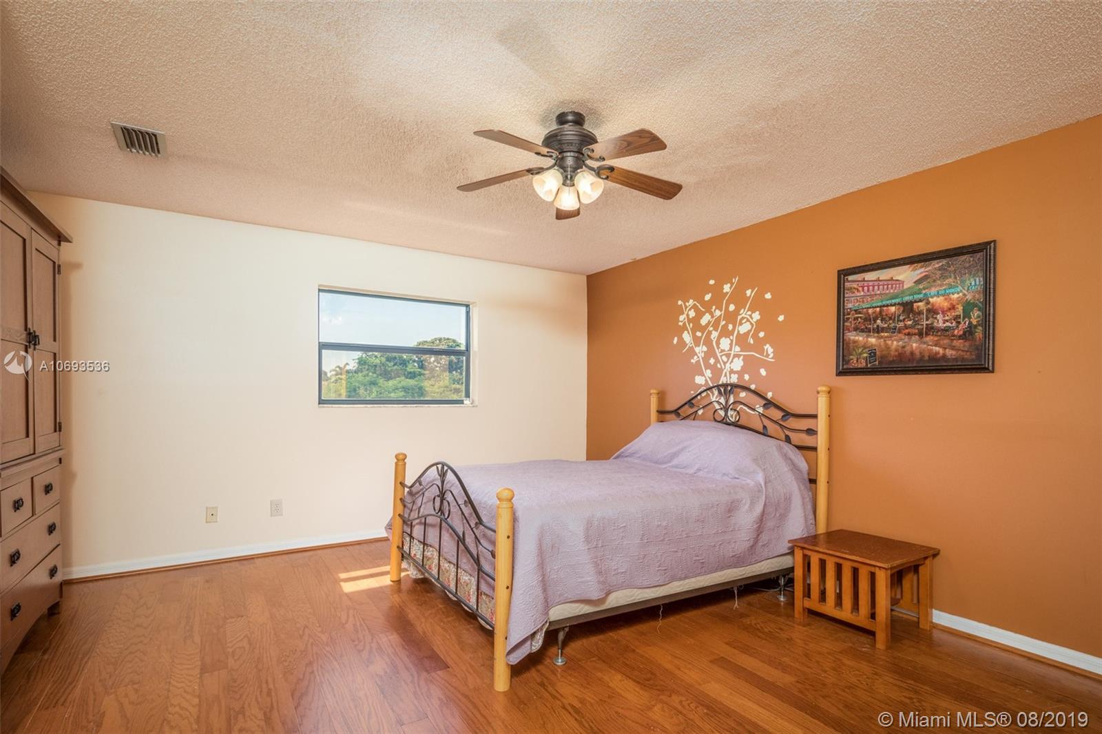 18900 Southwest 61st Manor Southwest Ranches, FL 33332 - Photo 19 of 46 Gallery Image 19