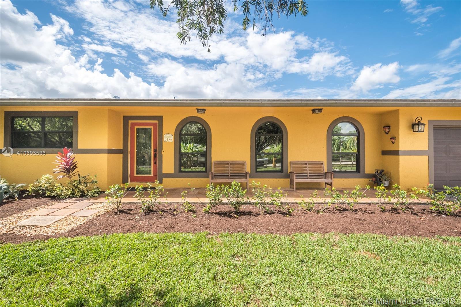 18900 Southwest 61st Manor Southwest Ranches, FL 33332 - Photo 20 of 46 Gallery Image 20