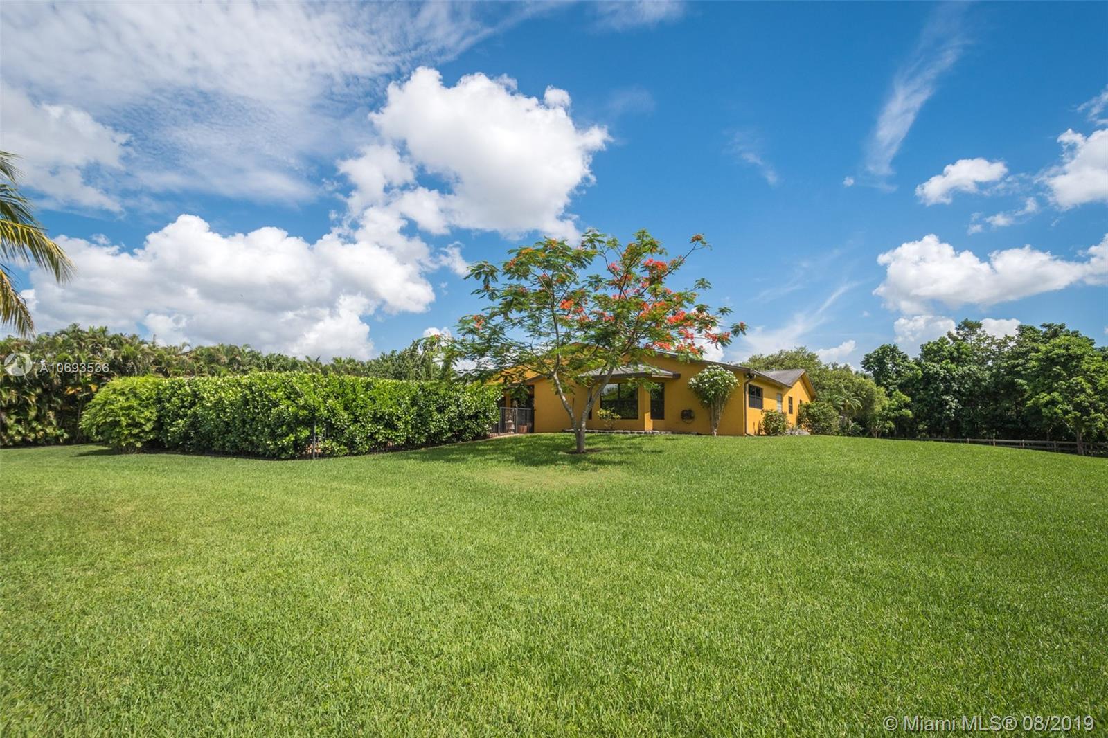 18900 Southwest 61st Manor Southwest Ranches, FL 33332 - Photo 45 of 46 Gallery Image 45