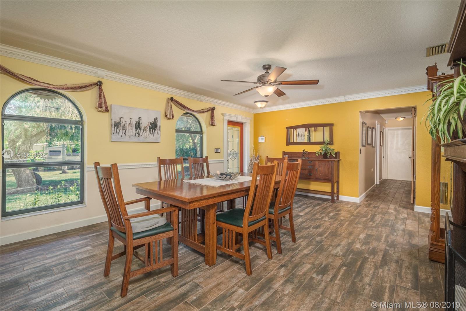 18900 Southwest 61st Manor Southwest Ranches, FL 33332 - Photo 7 of 46 Gallery Image 7