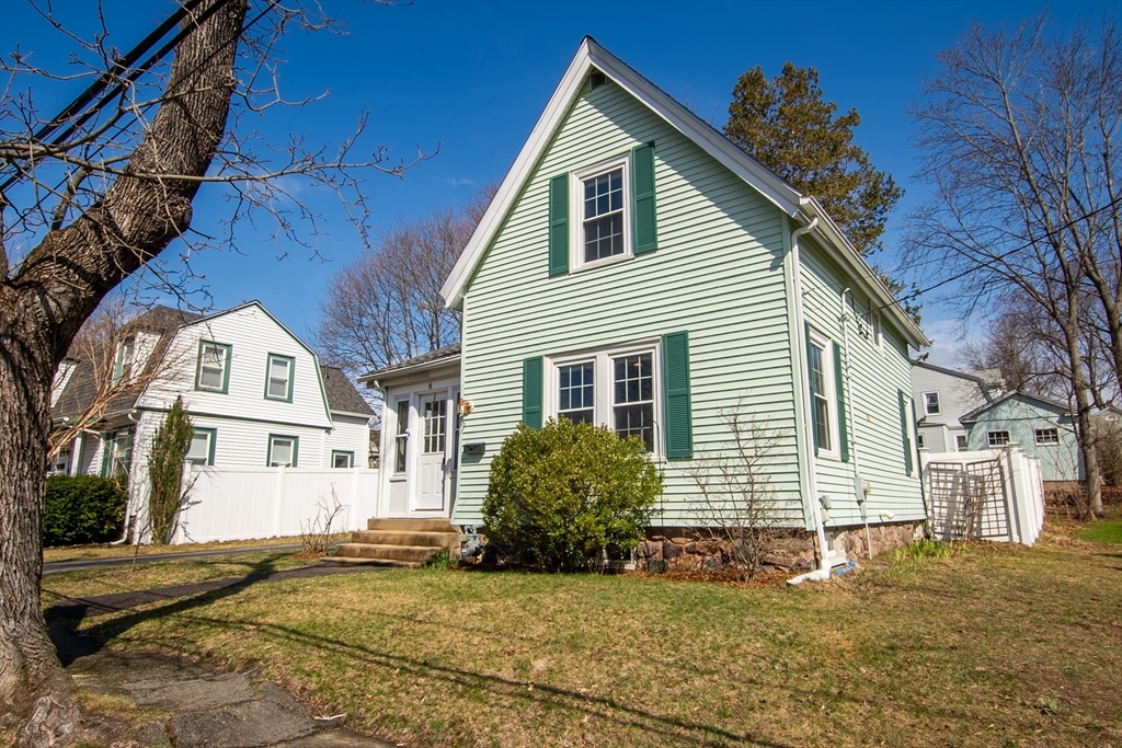 8 Harrison Street Maynard, MA 01754 - Photo 31 of 39