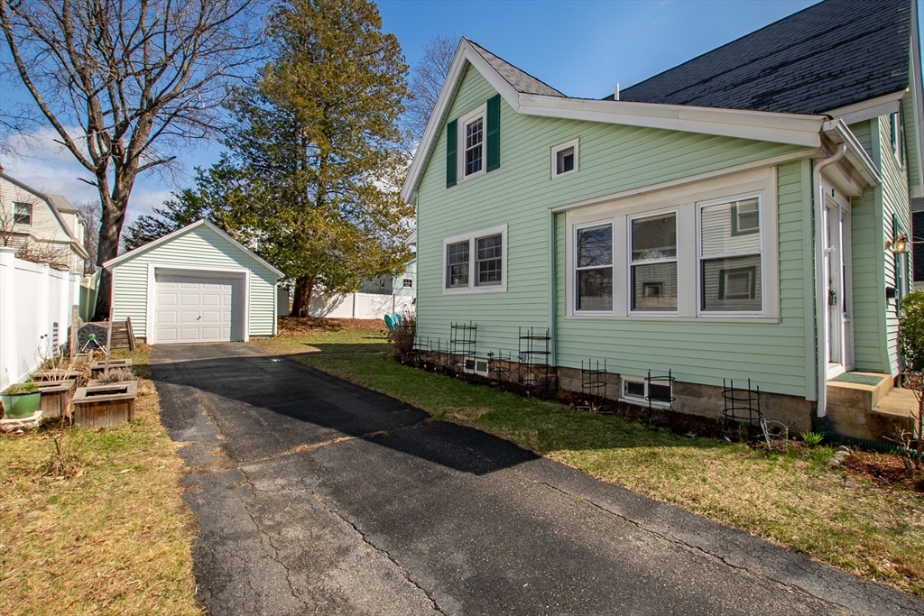8 Harrison Street Maynard, MA 01754 - Photo 32 of 39