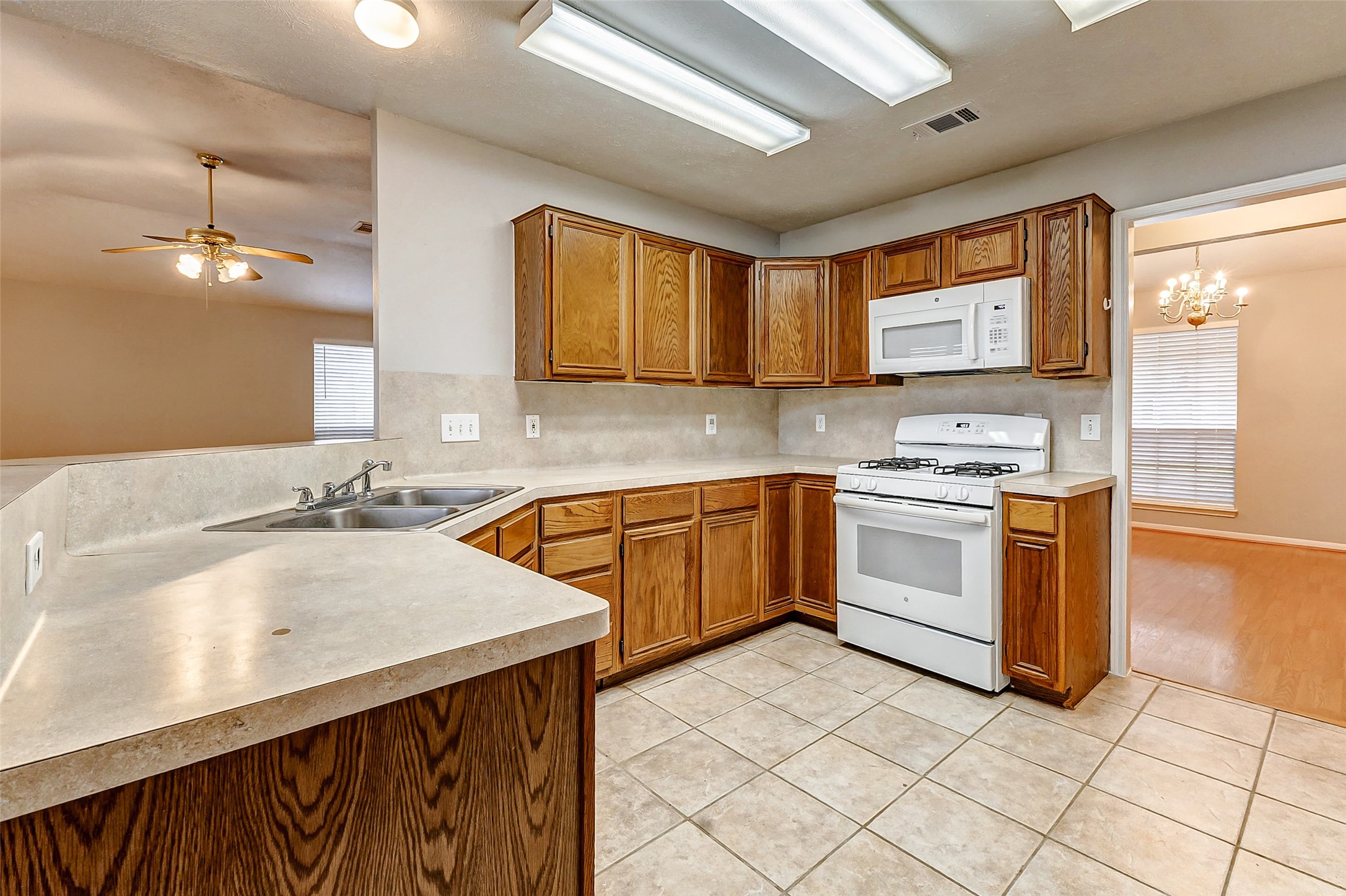 23922 Spring Dane Drive Spring, TX 77373 - Photo 15 of 26