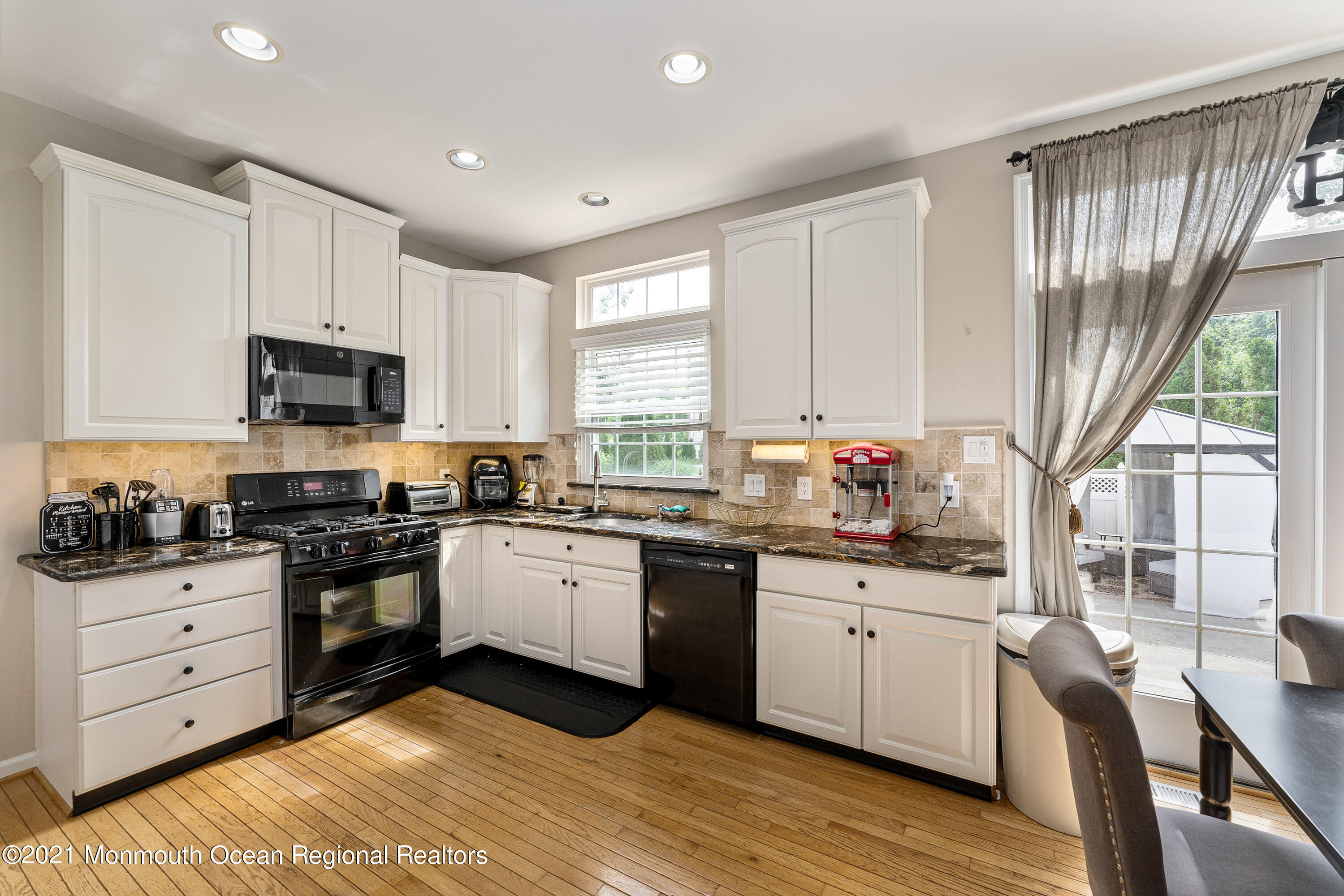 11 Tupelo Road Bayville, NJ 08721 - Photo 17 of 67 Kit4