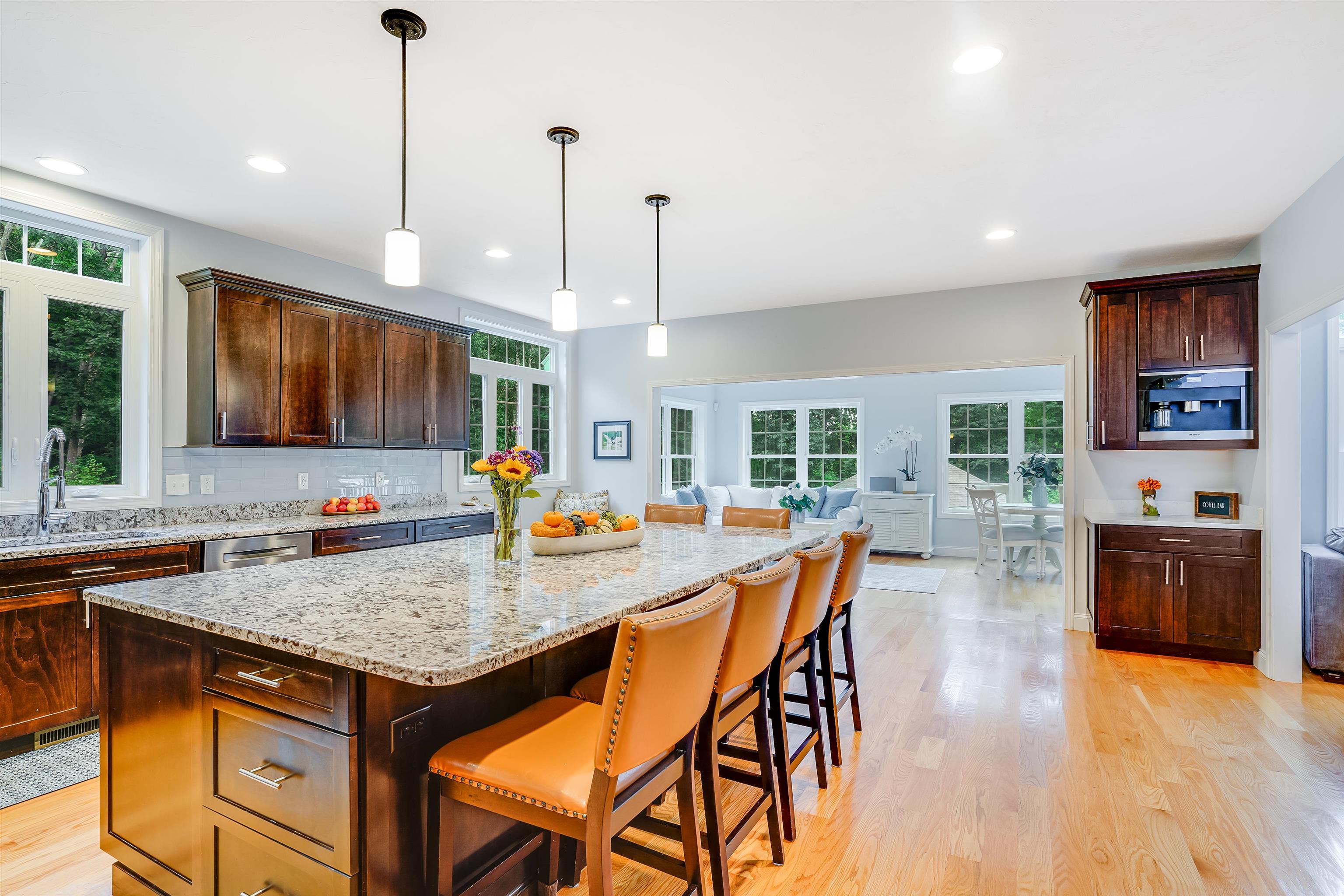 63 Northland Road, Unit 810 Windham, NH 03087 - Photo 13 of 40