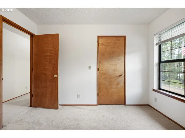 $795,000 | 35982 Shoreview Drive, Dorena, OR 97434