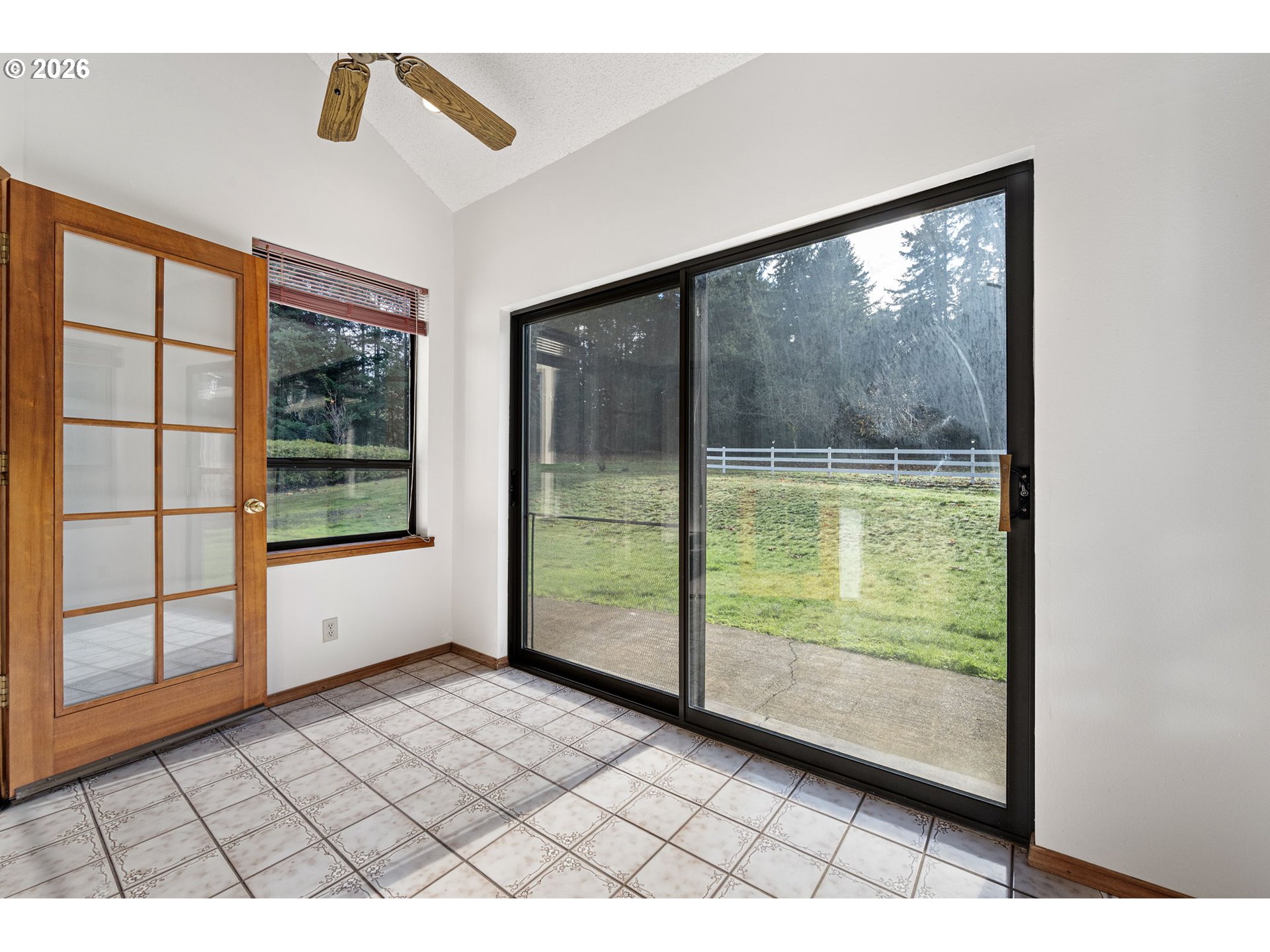 35982 Shoreview Drive Dorena, OR 97434 - Photo 6 of 46 Sun Room