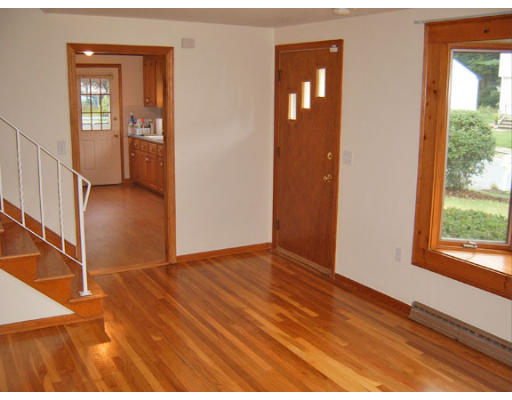 10 Hawthorne Road Holbrook, MA 02343 - Photo 8 of 10 Gallery Image 8