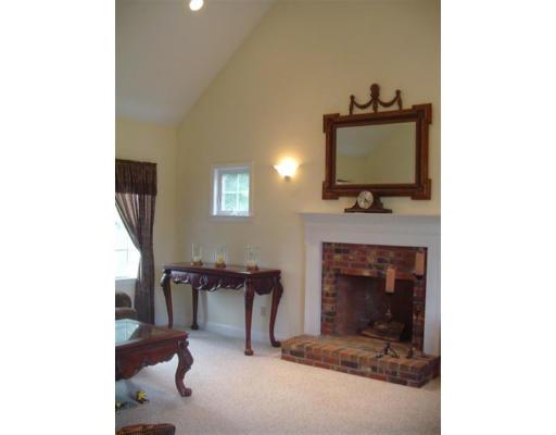 14 Mill Pond Drive Rochester, MA 02770 - Photo 6 of 15