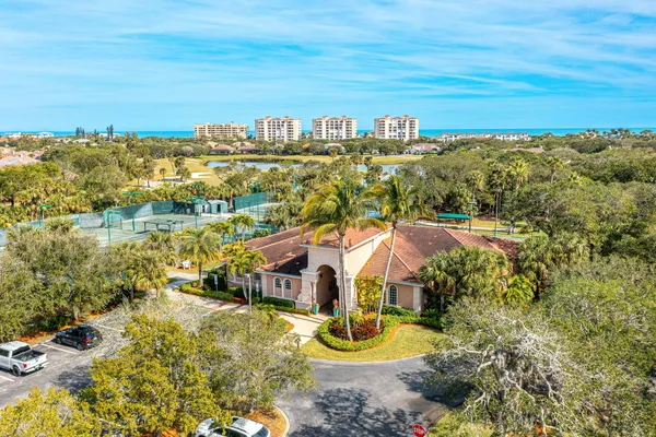 $1,275,000 | 7565 A1A Jimmy Buffett Mem Highway, Melbourne Beach, FL 32951