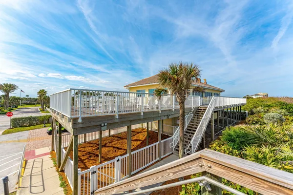 $1,275,000 | 7565 A1A Jimmy Buffett Mem Highway, Melbourne Beach, FL 32951