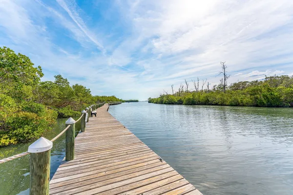 $1,275,000 | 7565 A1A Jimmy Buffett Mem Highway, Melbourne Beach, FL 32951