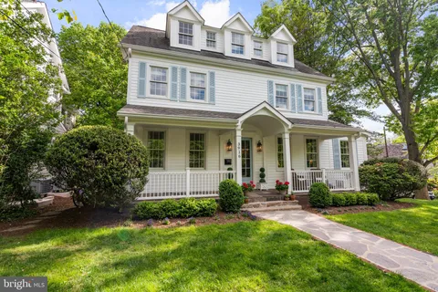 $2,695,000 | 3916 Blackthorn Street, Chevy Chase, MD 20815