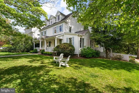 $2,695,000 | 3916 Blackthorn Street, Chevy Chase, MD 20815