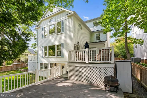 $2,695,000 | 3916 Blackthorn Street, Chevy Chase, MD 20815