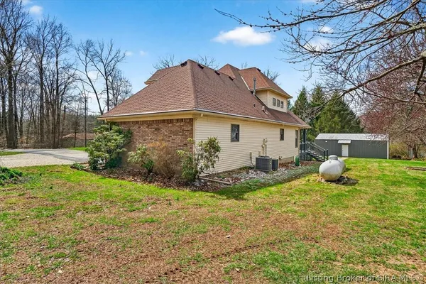 $525,000 | 3415 Whispering Woods Drive Northeast, New Salisbury, IN 47161