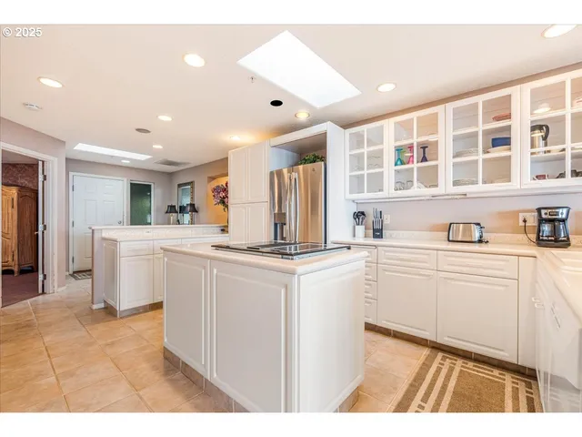 $1,095,000 | 361 South Promenade, Unit 502, Seaside, OR 97138