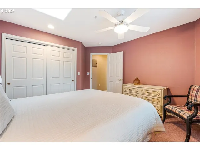 $1,095,000 | 361 South Promenade, Unit 502, Seaside, OR 97138