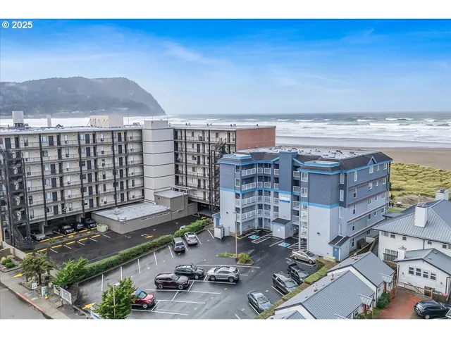 $1,095,000 | 361 South Promenade, Unit 502, Seaside, OR 97138
