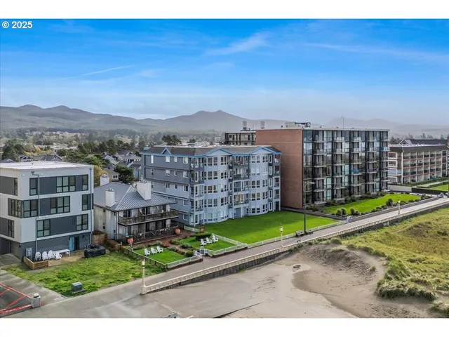 $1,095,000 | 361 South Promenade, Unit 502, Seaside, OR 97138