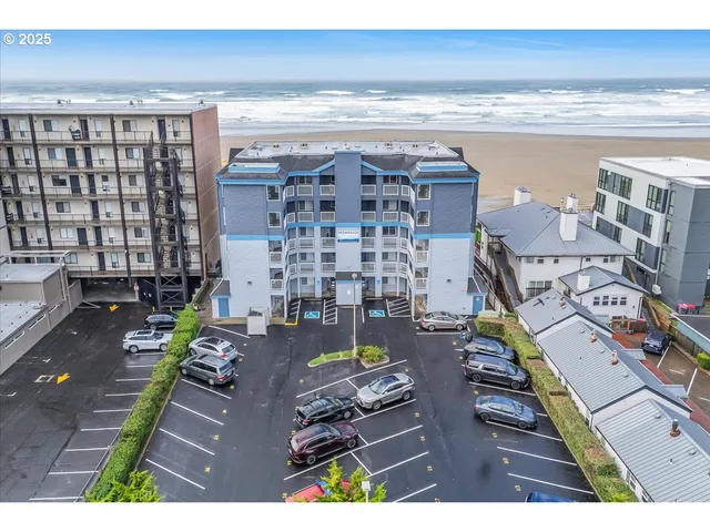 $1,095,000 | 361 South Promenade, Unit 502, Seaside, OR 97138