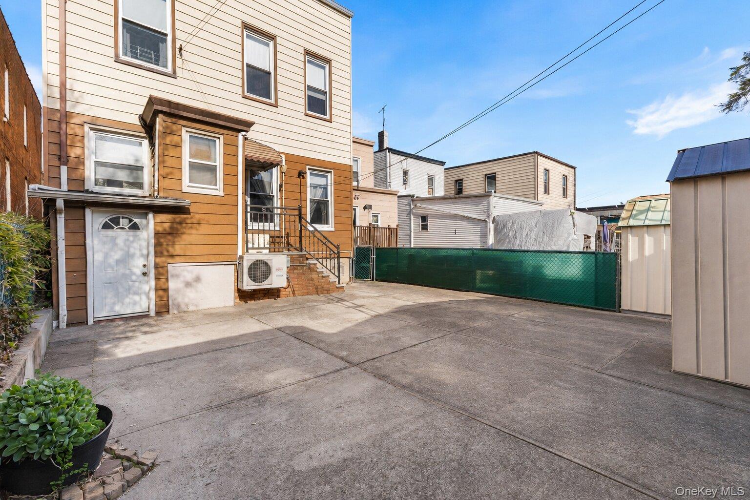 86-32 79th Street Queens, NY 11421 - Photo 38 of 39