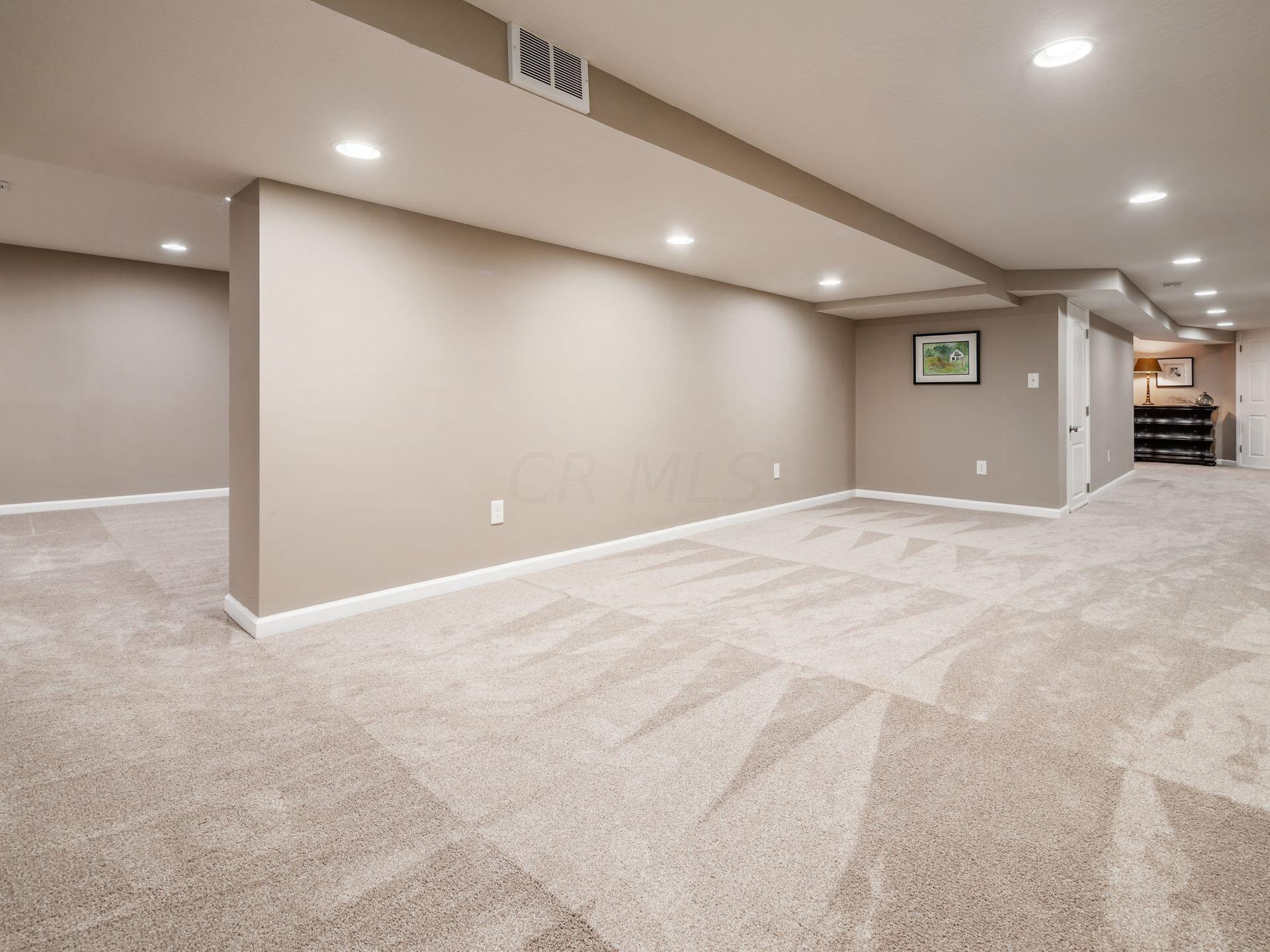 2711 Folkstone Road Columbus, OH 43220 - Photo 48 of 62 048_9792_N 2711 Folkstone 115