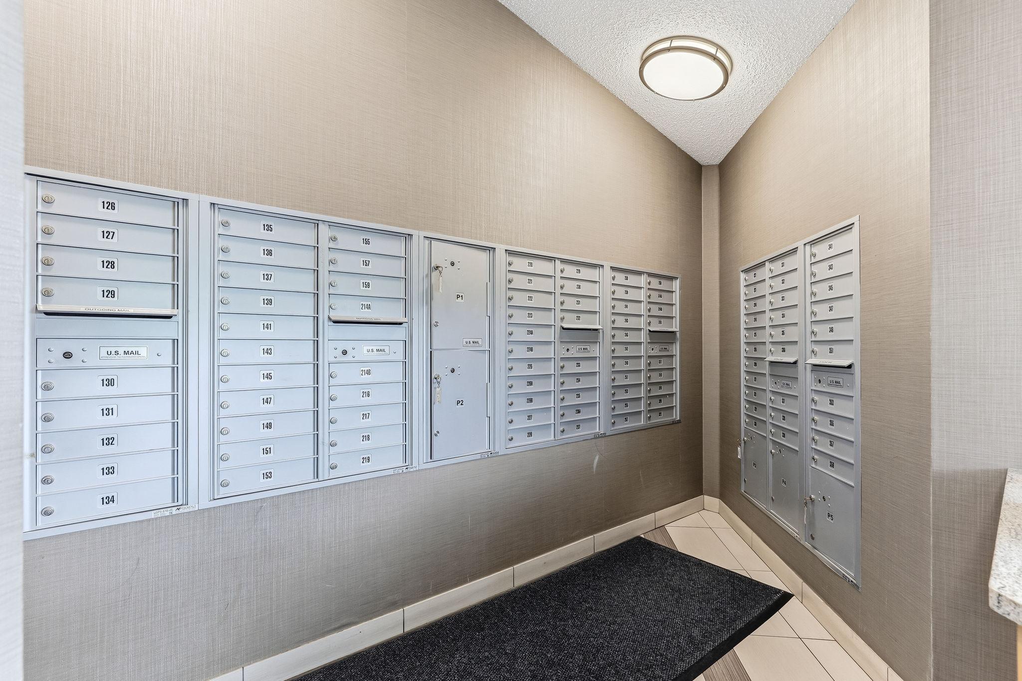 1700 Four Oaks Road, Unit 331 Eagan, MN 55121 - Photo 6 of 37