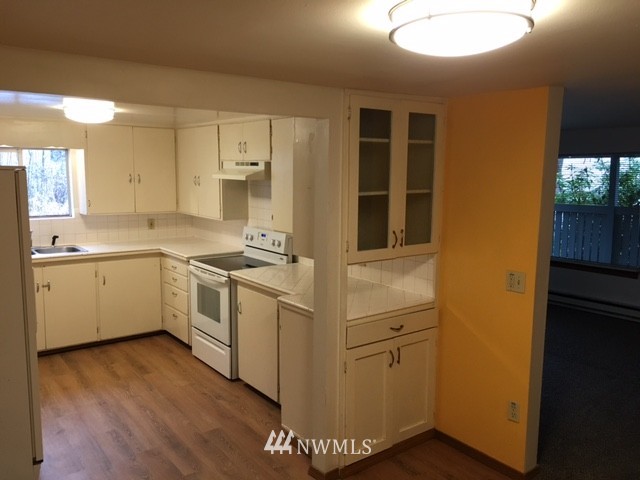 19007 Yew Way Snohomish, WA 98296 - Photo 2 of 9