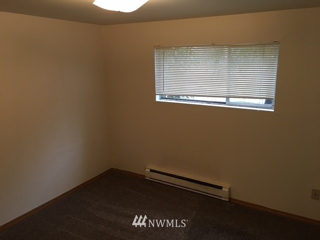 19007 Yew Way Snohomish, WA 98296 - Photo 6 of 9