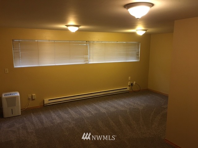 19007 Yew Way Snohomish, WA 98296 - Photo 7 of 9