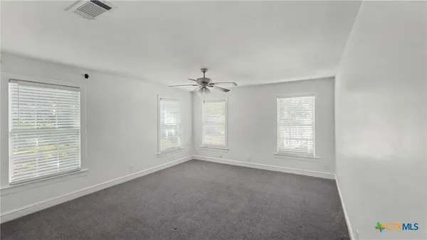 $1,425 | 820 North 5th Street, Temple, TX 76501