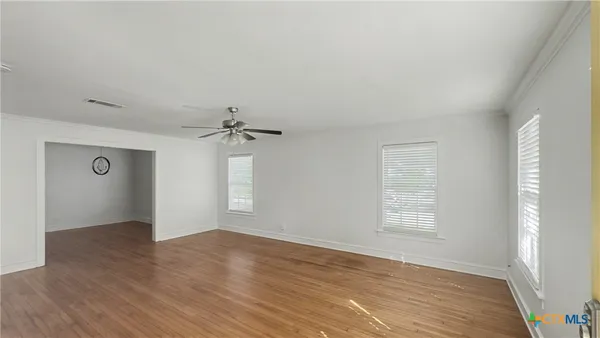 $1,425 | 820 North 5th Street, Temple, TX 76501