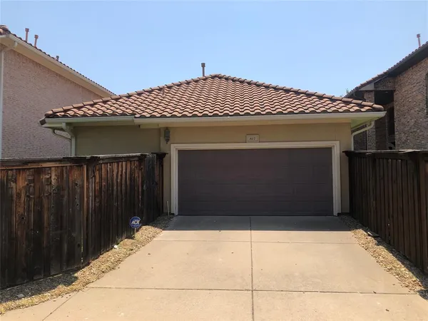 $3,400 | 817 La Cima, Irving, TX 75039