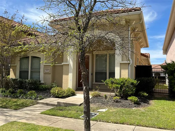 $3,400 | 817 La Cima, Irving, TX 75039