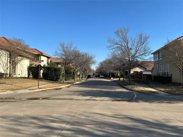 $3,400 | 817 La Cima, Irving, TX 75039