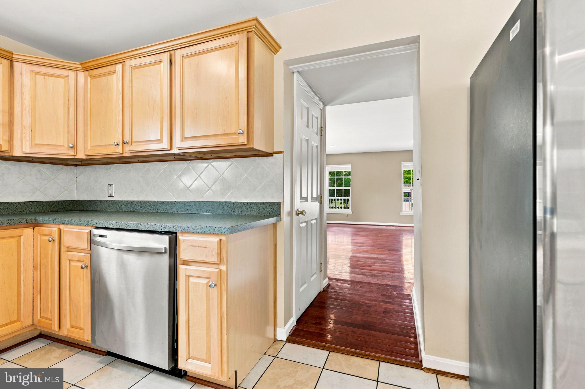 8916 Rugby Road Manassas Park, VA 20111 - Photo 25 of 105 Gallery Image 25
