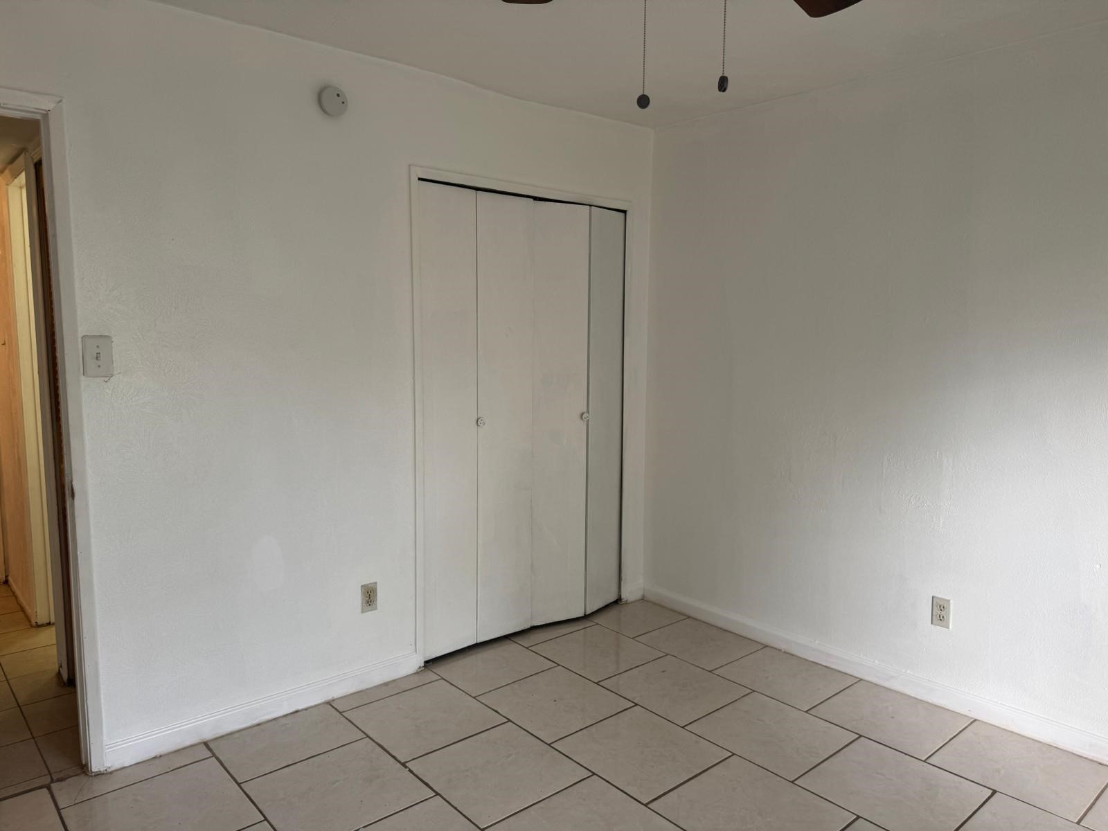 6110 West Ridgecreek Drive Houston, TX 77053 - Photo 8 of 13 a view of an empty room