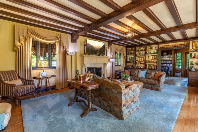 $2,400,000 | 661 Market Street, Winona, MN 55987