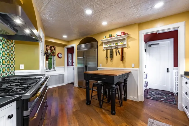 $2,400,000 | 661 Market Street, Winona, MN 55987