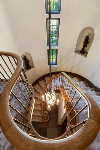 $2,400,000 | 661 Market Street, Winona, MN 55987