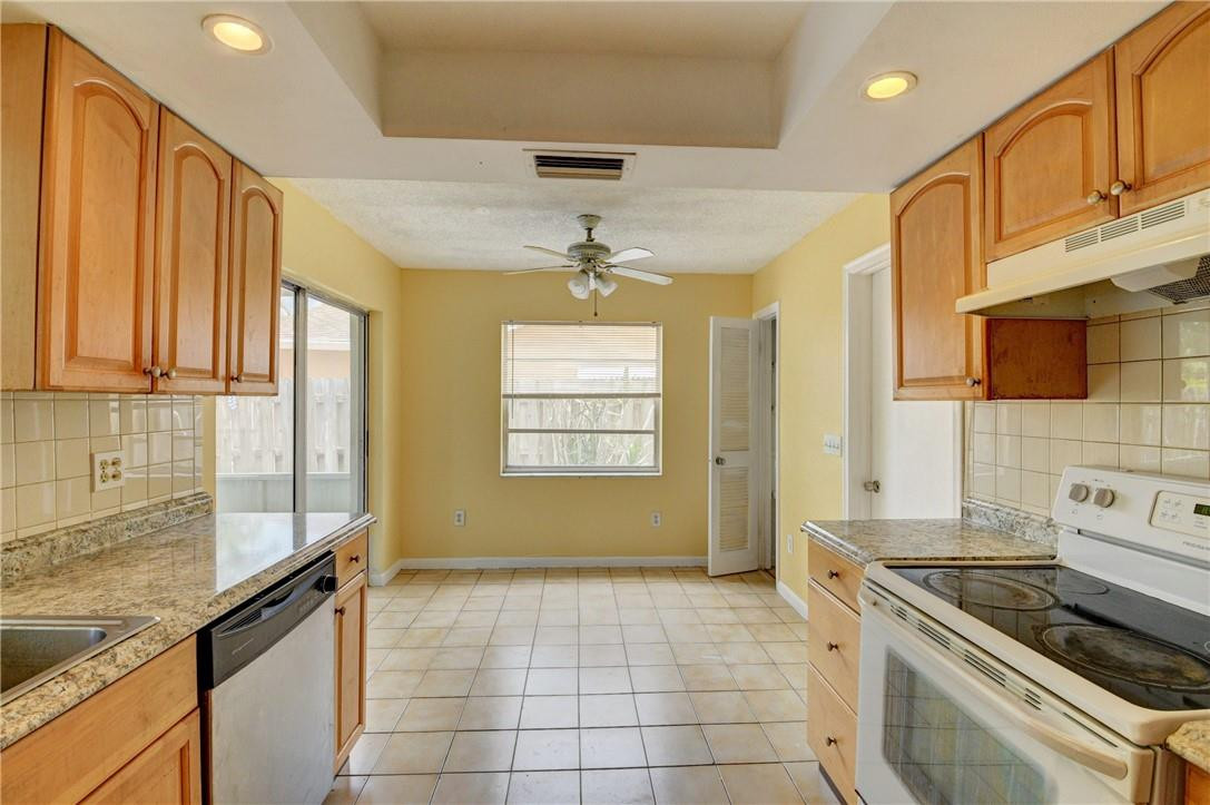 9402 Southwest 2nd Street Boca Raton, FL 33428 - Photo 17 of 33 Photo 17